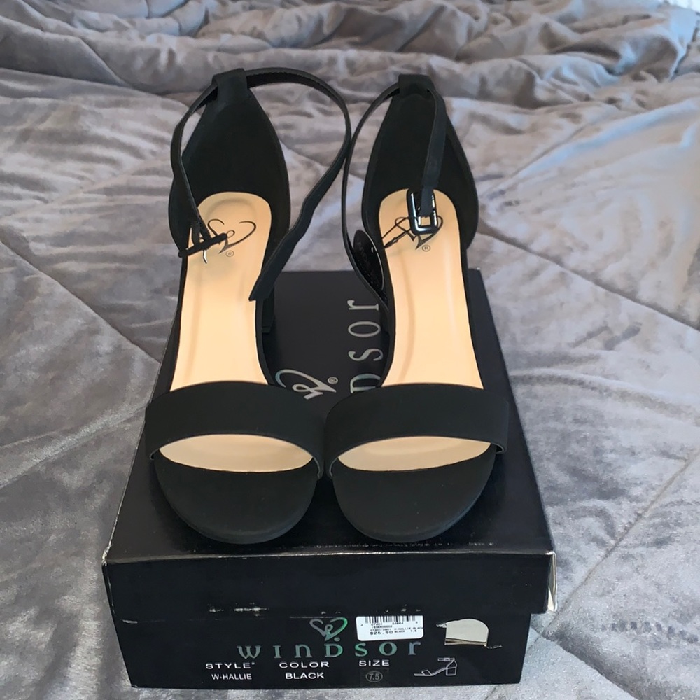 Black heels - new with tags